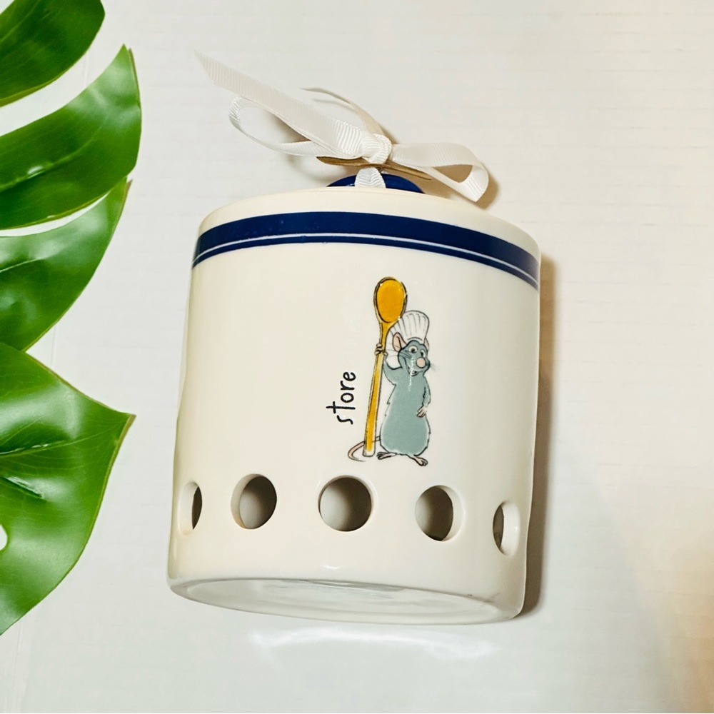 Rae Dunn Disney Ratatouille Garlic Holder or Canister Cellar Store w/ Holes - Picture 2 of 8